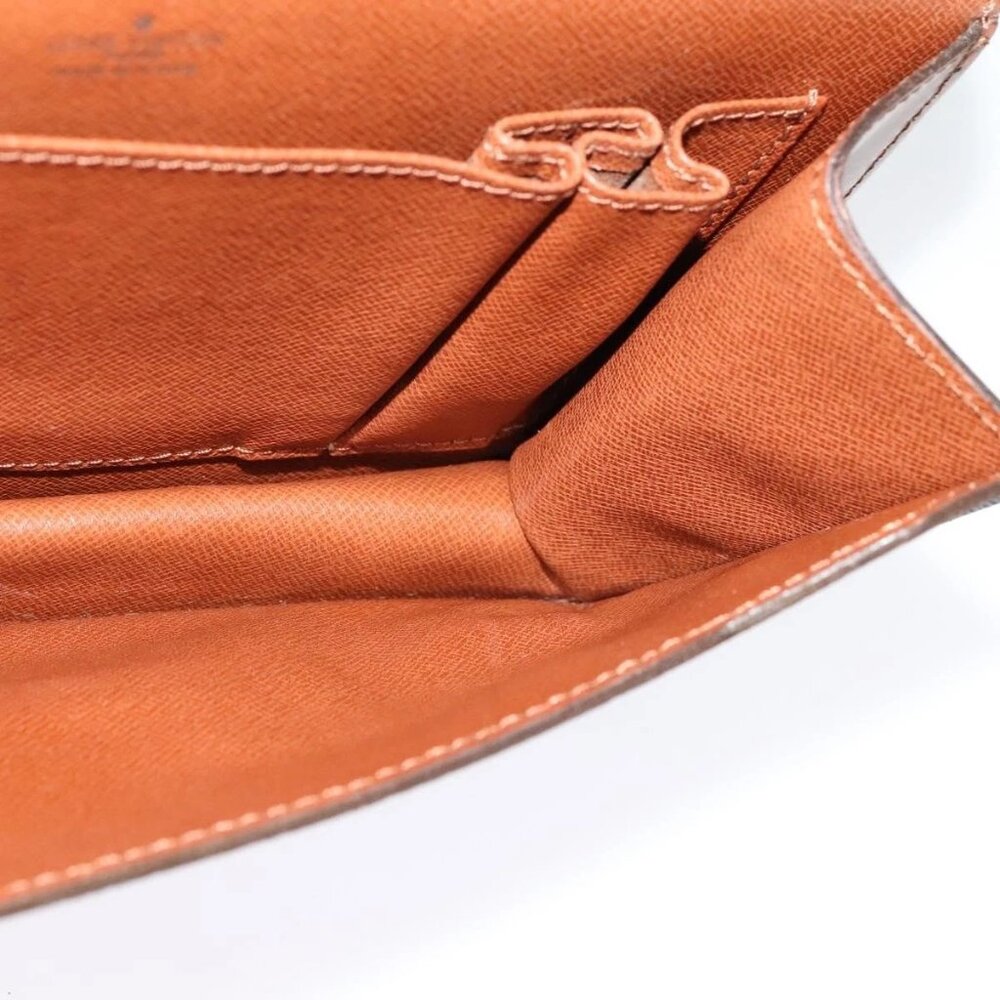 Authentic Louis Vuitton Chaillot Monogram Clutch | LV Vintage Canvas Pouch Bag - Picture 12 of 15